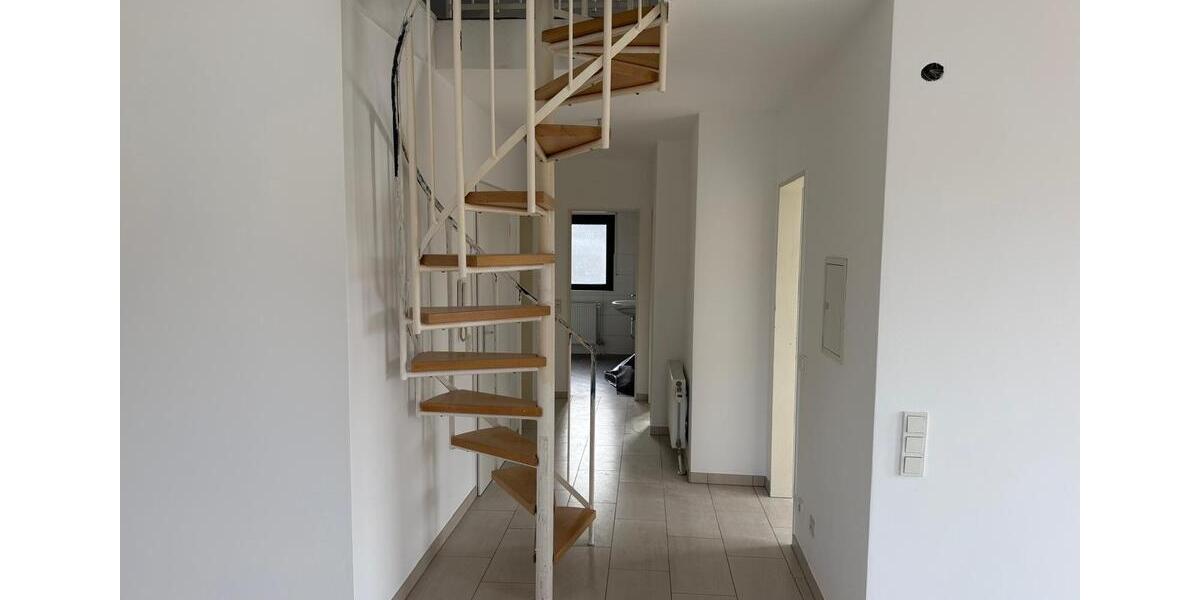 Maisonettenwohnung Niederkassel - 3 Zimmer, 83 m&sup2;, 1.050&euro; | Angebot:25216821