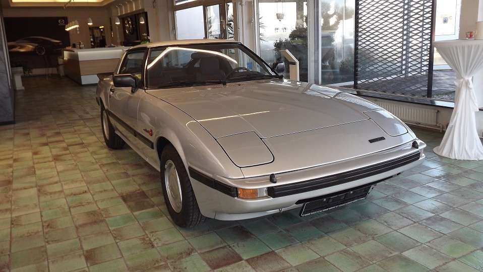 Mazda RX-7 106.521 km 15.700 &euro; Salzgitter-Lebenstedt 38228