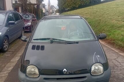 Renault Twingo 146.216 km 1.400 &euro; Lebach 66822