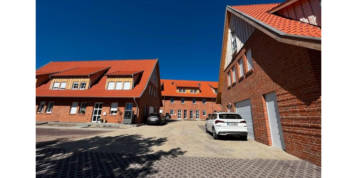 BURGDORF OT OTZE - NEUWERTIGES REIHENMITTELHAUS IN BESTER LAGE 5 zimmer