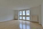 (12236_08) MGN: renovierte 2-Zimmer-Wohnung in der Innenstadt, preiswerte Einbauküche und Möbel möglich - Etagenwohnung Meiningen | Angebot:27306747