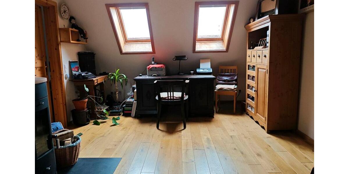 Dachgeschoßwohnung Ammerbuch - 3 Zimmer, 66 m&sup2;, 990&euro; | Angebot:25047377