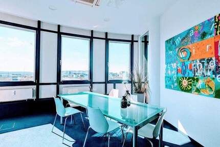 Büro im Turm: Panoramablick über Böblingen, sofort bezugsbereit zimmer