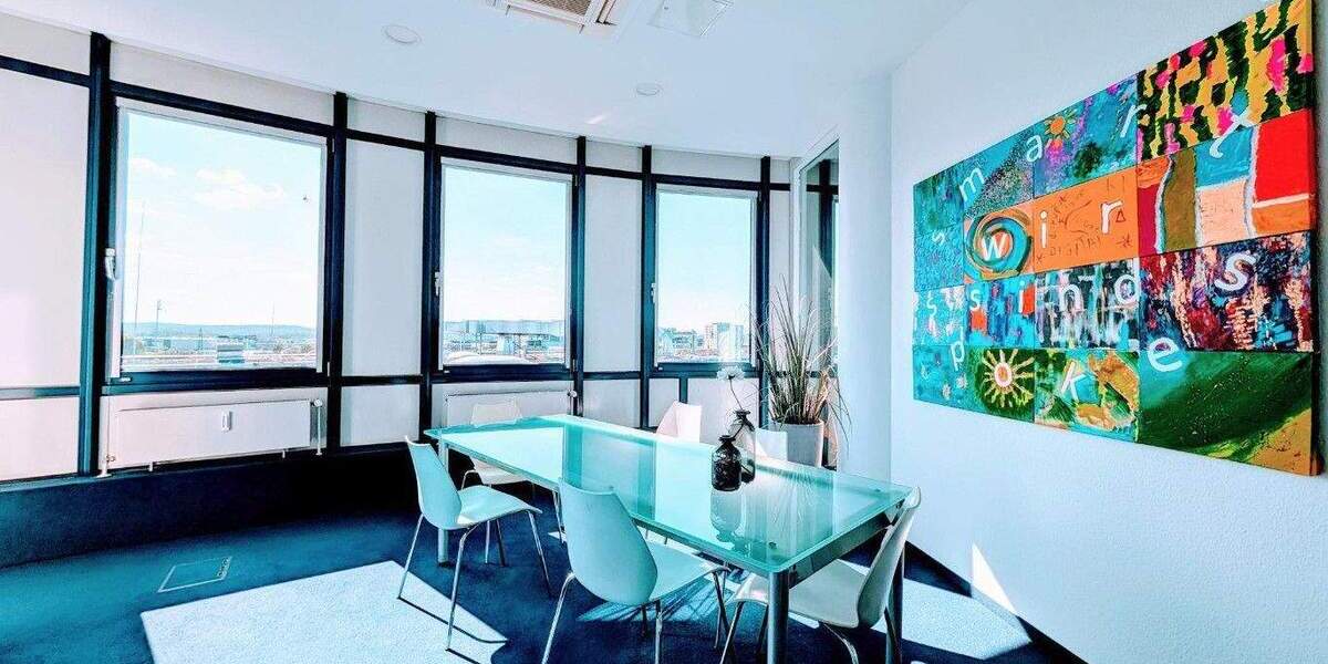 Büro im Turm: Panoramablick über Böblingen, sofort bezugsbereit zimmer