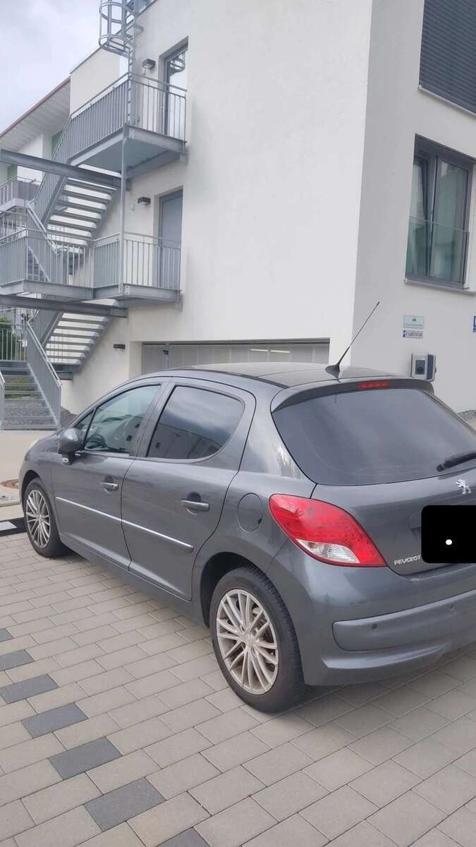 Peugeot 207 180.050 km 1.800 € Öhringen 74613