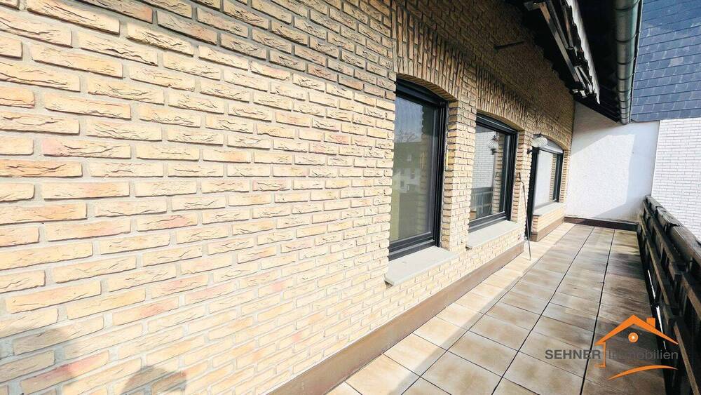 Etagenwohnung Arnsberg Neheim-Hüsten - 4 Zimmer, 120 m&sup2;, 960&euro; | Angebot:26188403