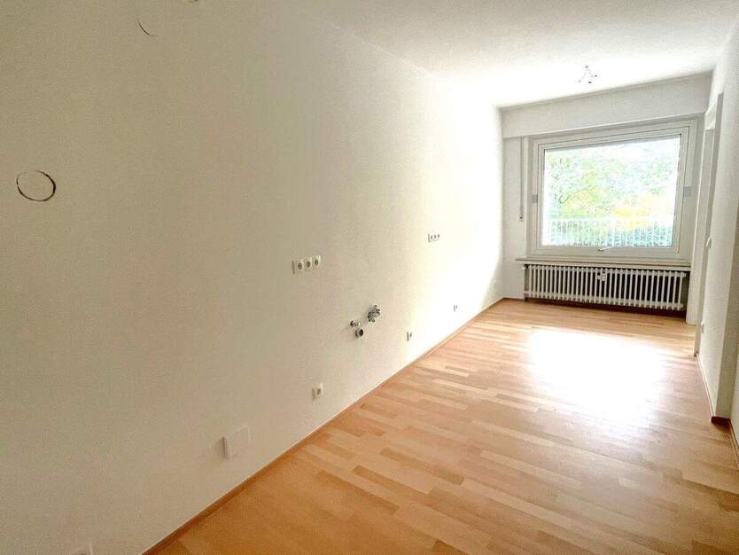 TOP-Lage mit Rheinblick in Bonn-Beuel: Helle 2-Zimmer-Wohnung mit großem Terrassenbalkon 2 zimmer