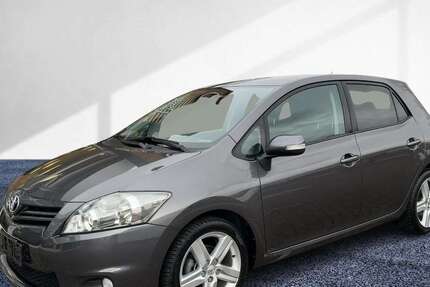 Toyota Auris 97.500 km 5.990 &euro; Erfurt 99091