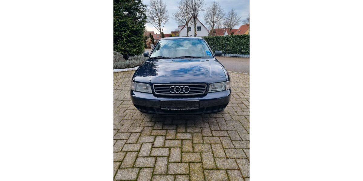 Audi A4 99.000 km 2.500 &euro; Nördlingen 86720