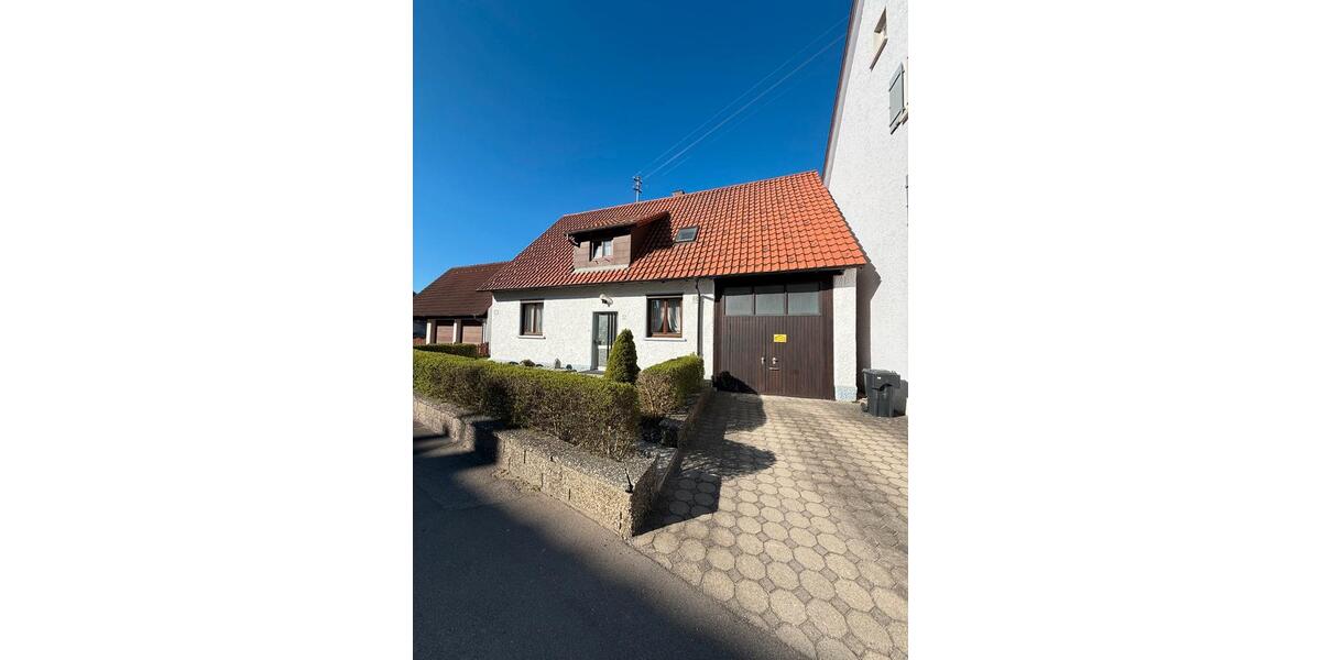Einfamilienhaus Meßstetten - 5.5 Zimmer, 135 m&sup2;, 990&euro; | Angebot:26357980