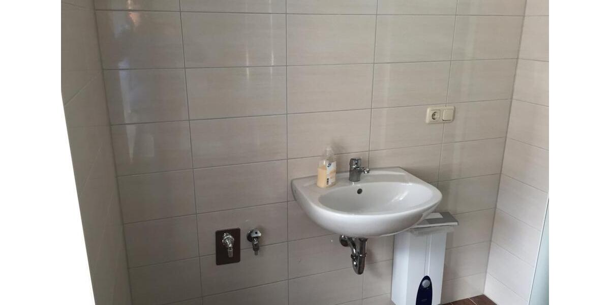 Etagenwohnung Waren (Müritz) - 1 Zimmer, 35 m&sup2;, 385&euro; | Angebot:26309105