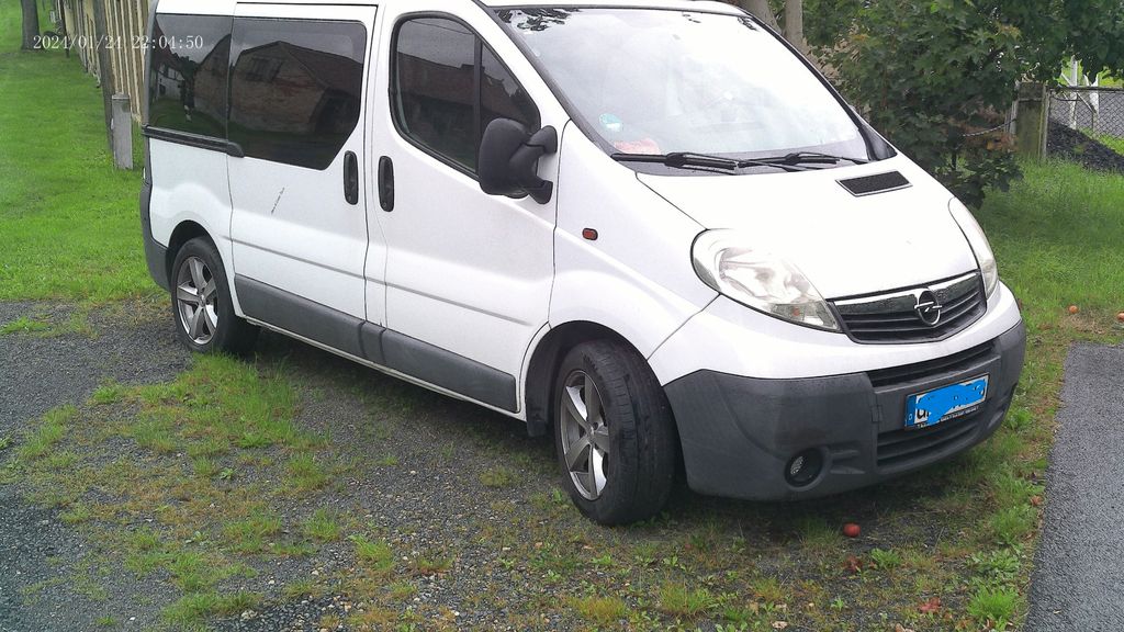 Opel Vivaro 265.000 km 4.000 &euro; Löbau 02708