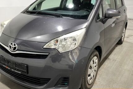Toyota Verso-S 103.000 km 5.950 &euro; Norderstedt 22848
