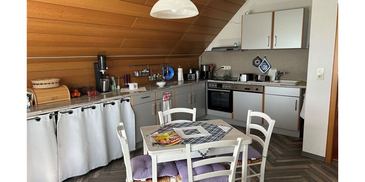 Interessantes Wohnhaus mit 2 Wohnungen, Nebengebäude und Grünland - Einfamilienhaus Stolzenau | Angebot:27142431