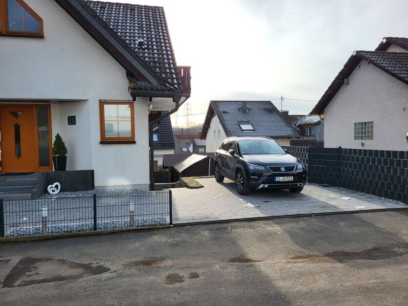 Seat Ateca 99.000 km 22.400 € Siegen 57078