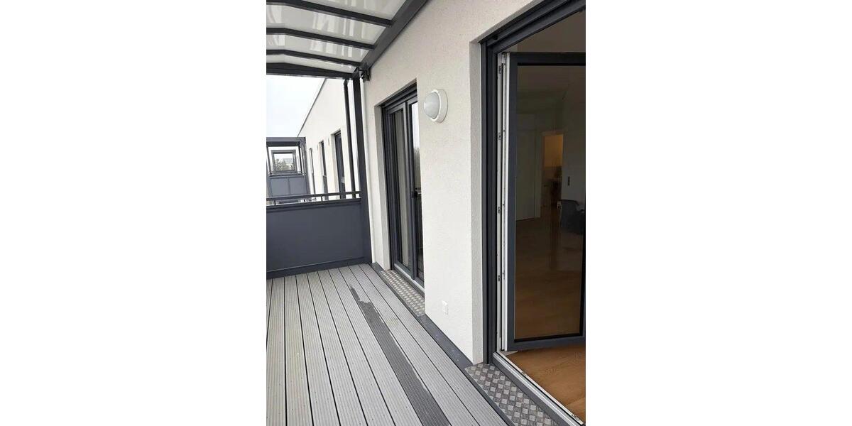Etagenwohnung Rostock Groß-Klein - 4 Zimmer, 101 m&sup2;, 1.850&euro; | Angebot:26251046