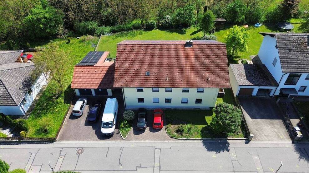 Mehrfamilienhaus, das mehr kann: stilvoll leben, vermieten & entspannen - alles unter einem Dach!