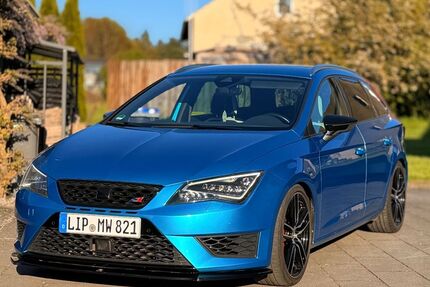 Seat Leon 122.000 km 17.399 &euro; Horn-Bad Meinberg 32805