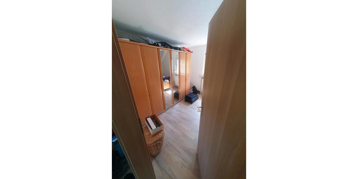 Etagenwohnung Wiehl - 3 Zimmer, 85 m&sup2;, 825&euro; | Angebot:26338761