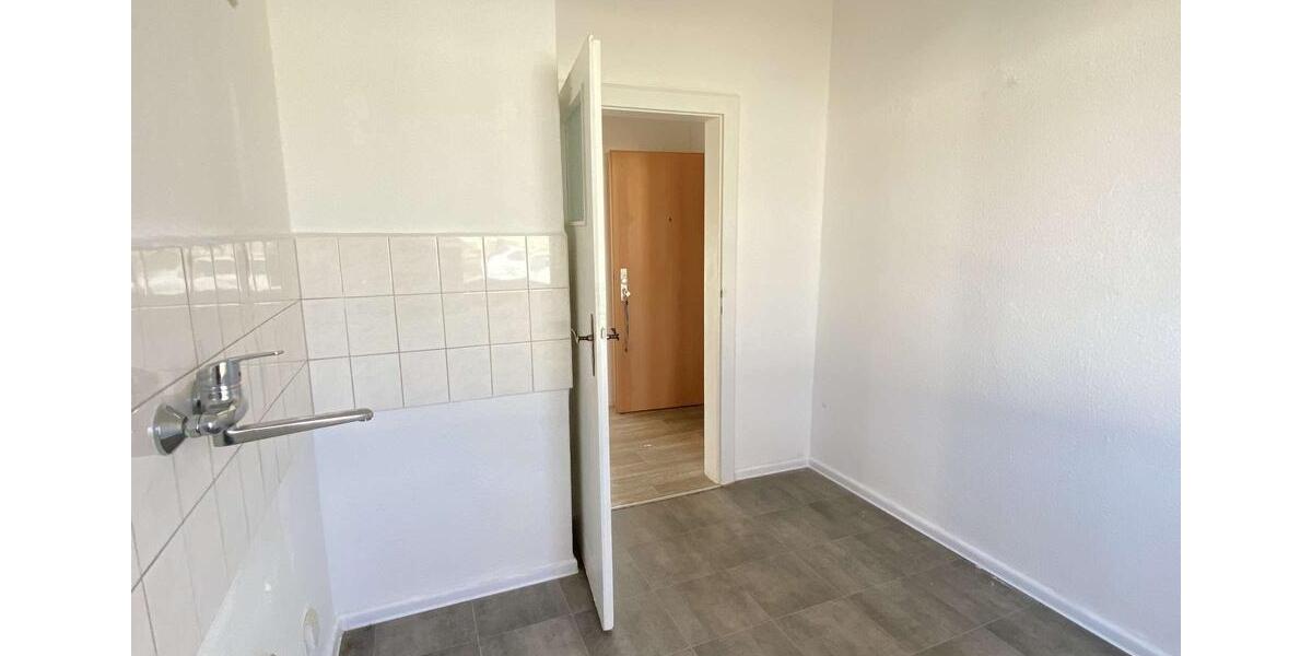 Etagenwohnung Forst (Lausitz) - 3 Zimmer, 79 m&sup2;, 389&euro; | Angebot:26146310