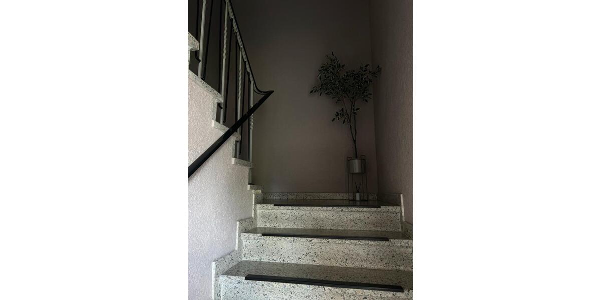 Mehrfamilienhaus, Wohnhaus Hofgeismar - 6 Zimmer, 301 m&sup2;, 307.000&euro; | Angebot:27123273
