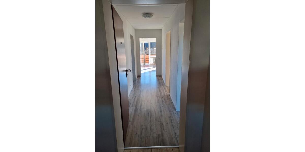Dachgeschoßwohnung Müllheim - 3 Zimmer, 87 m&sup2;, 329.000&euro; | Angebot:26407438