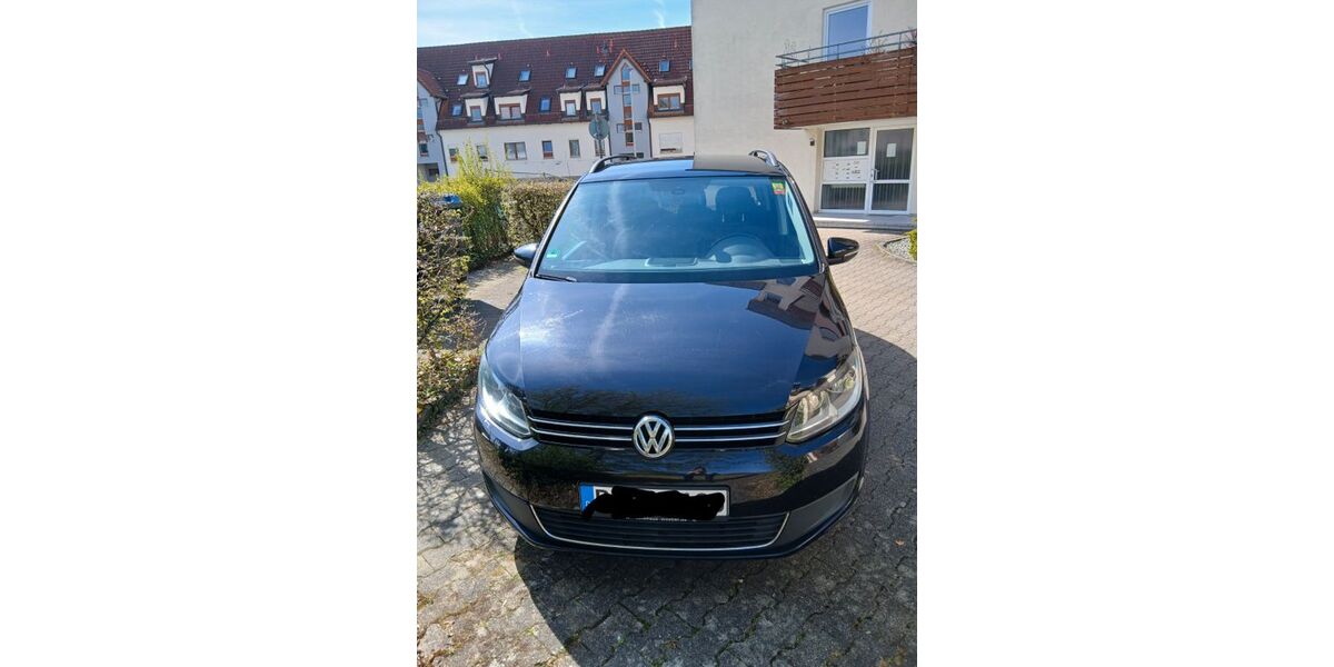 VW Touran 185.000 km 5.500 &euro; Gärtringen 71116