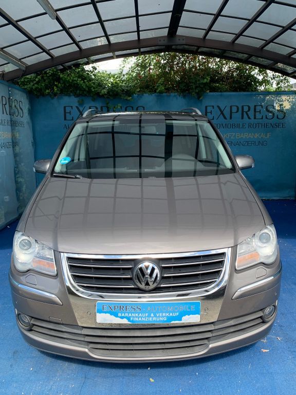 VW Touran 213.000 km 1.999 € Magdeburg - Rothensee 39126