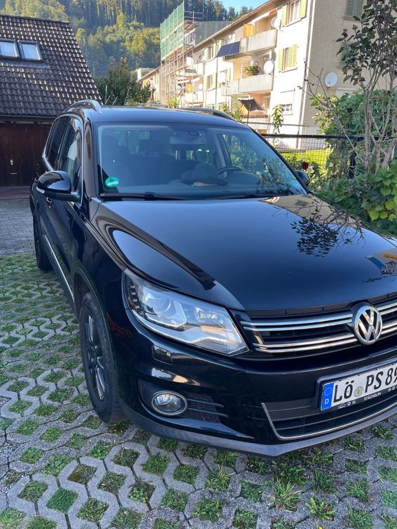 VW Tiguan 169.000 km 8.799 € Hausen i.W 79688
