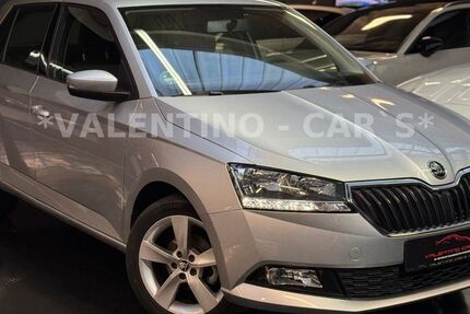 Skoda Fabia 35.619 km 12.799 &euro; Radevormwald 42477