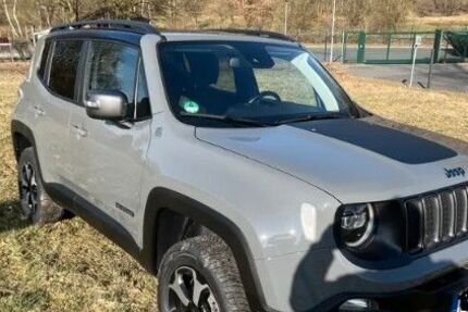 Jeep Renegade 84.522 km 13.500 &euro; Düsseldorf 40213