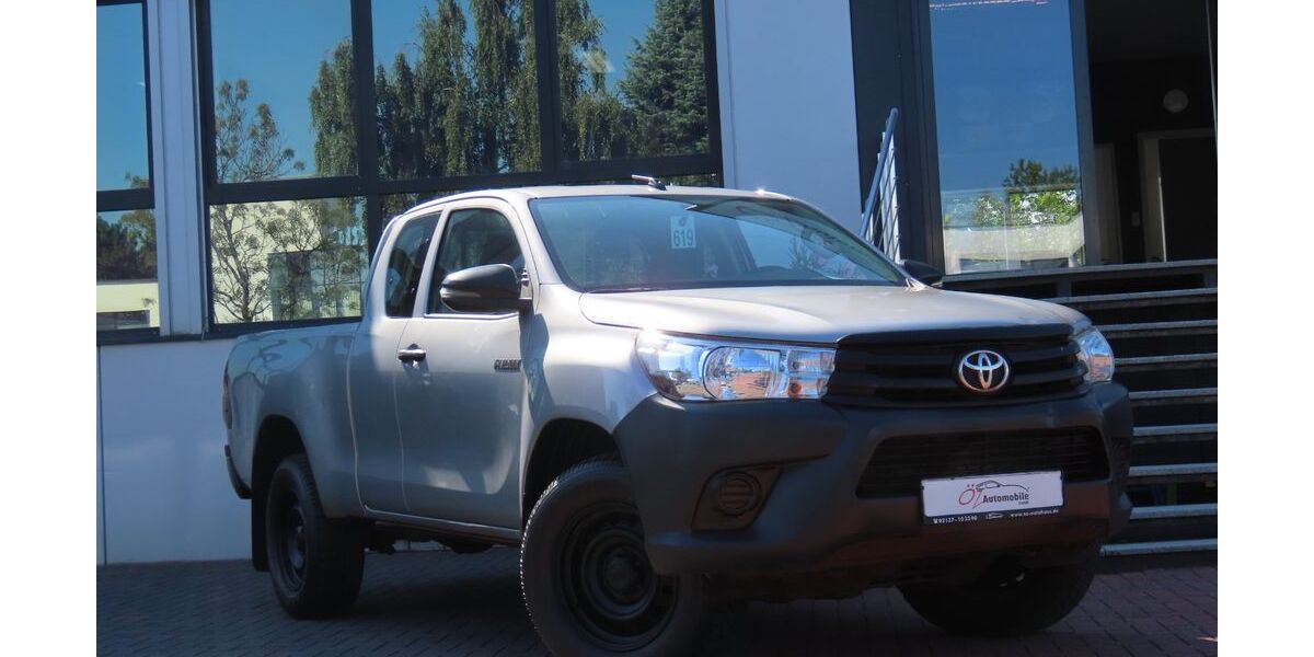 Toyota Hilux 28.471 km 21.900 &euro; Neuss 41469