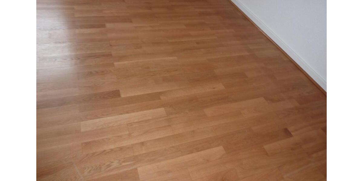 Etagenwohnung Menslage - 7 Zimmer, 150 m&sup2;, 1.050&euro; | Angebot:25943354