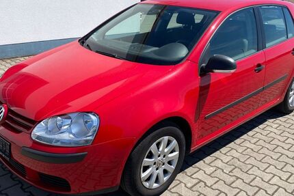 VW Golf 149.000 km 2.890 &euro; Dingolfing 84130