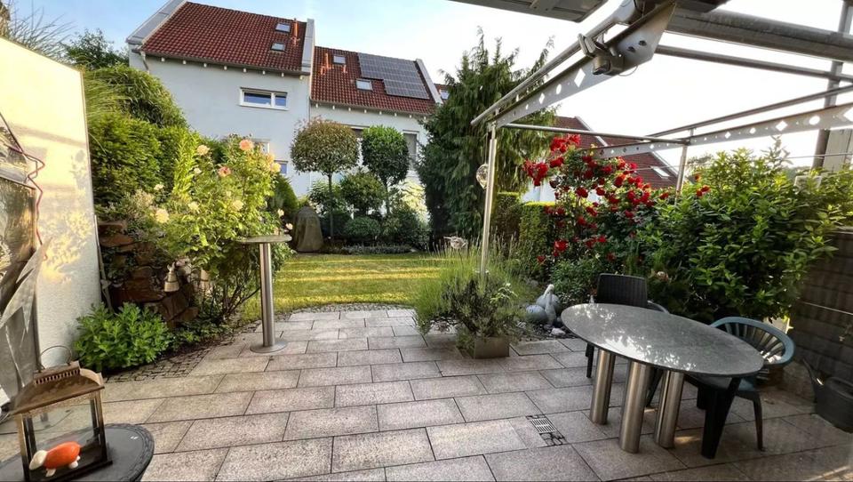 Reihenhaus Sankt Ingbert - 5 Zimmer, 140 m&sup2;, 1.500&euro; | Angebot:24293790