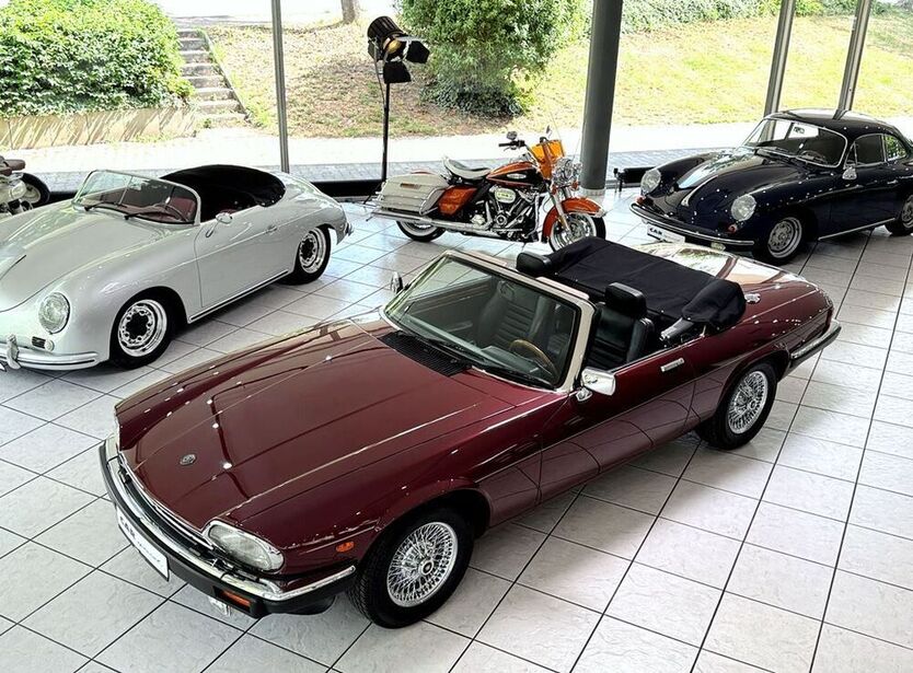 XJS