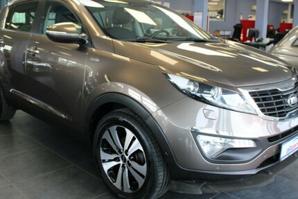 Kia Sportage 2,0 CRDI 184 Allrad Spirit Panorama 130.882 km 10.980 &euro; Euskirchen 53881