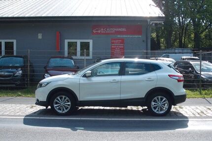 Nissan Qashqai 93.539 km 9.399 &euro; Loxstedt-Hahnenknoop 27612