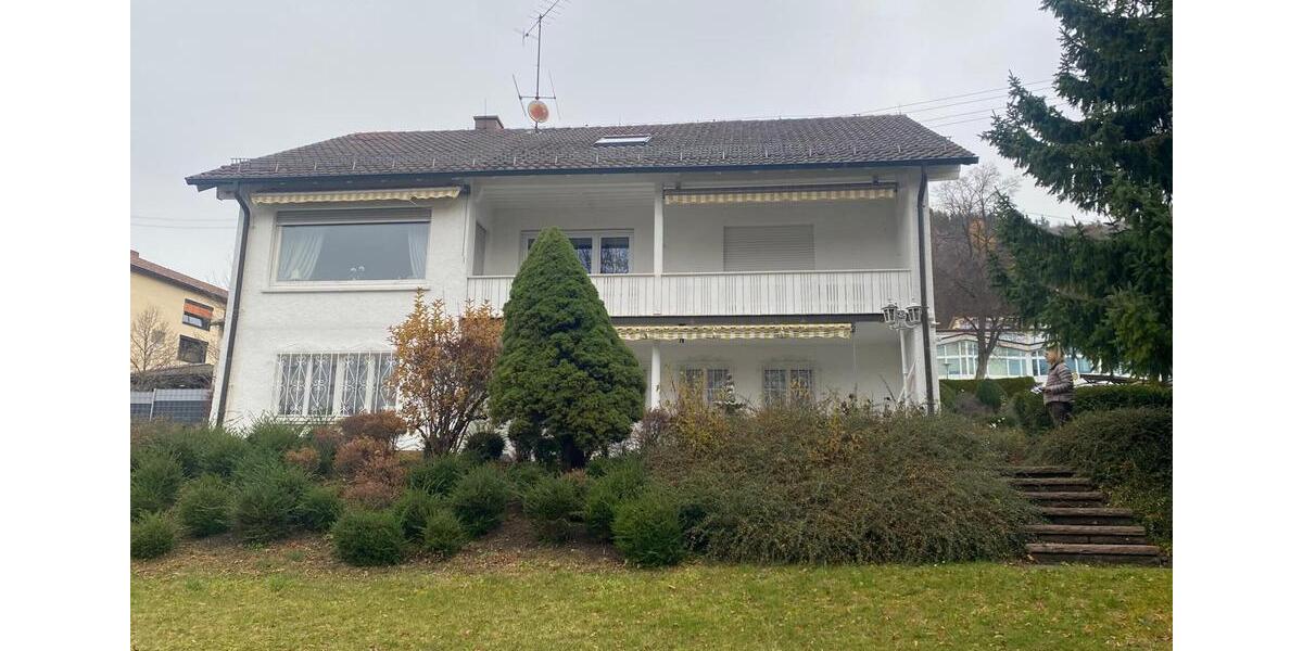 Haus in Burladingen zentral großes Grundstück 8 zimmer