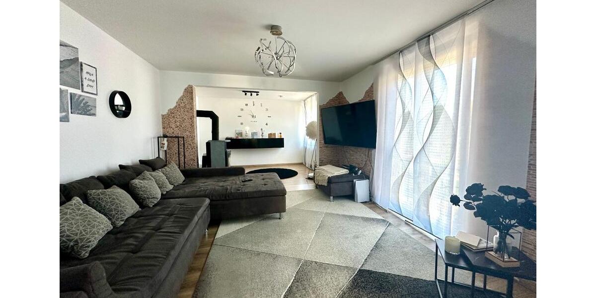 3,5 Zimmer-Wohnung in firsch saniertem Wohnhaus 3.5 zimmer