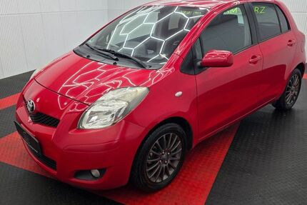 Toyota Yaris 99.000 km 4.450 &euro; Osterode am Harz 37520