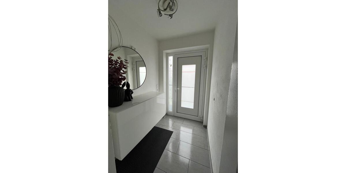 Reihenhaus Gütersloh - 6 Zimmer, 110 m&sup2;, 360.000&euro; | Angebot:26224601