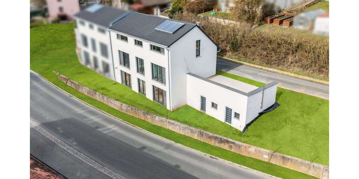 Haus zum Kaufen in Großhabersdorf 649.000 € 230 m² 7 zimmer