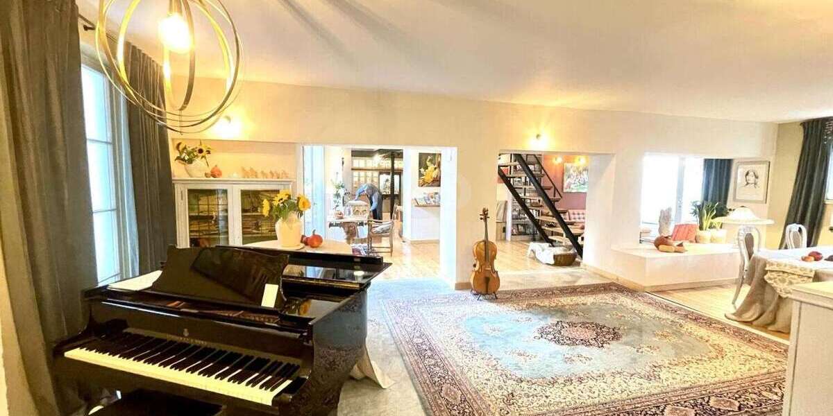 Haus zum Kaufen in Edingen-Neckarhausen 990.000 € 310 m² 8 zimmer