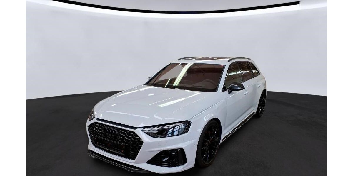 Audi RS4 6.435 km 94.979 &euro; Wittingen 29378