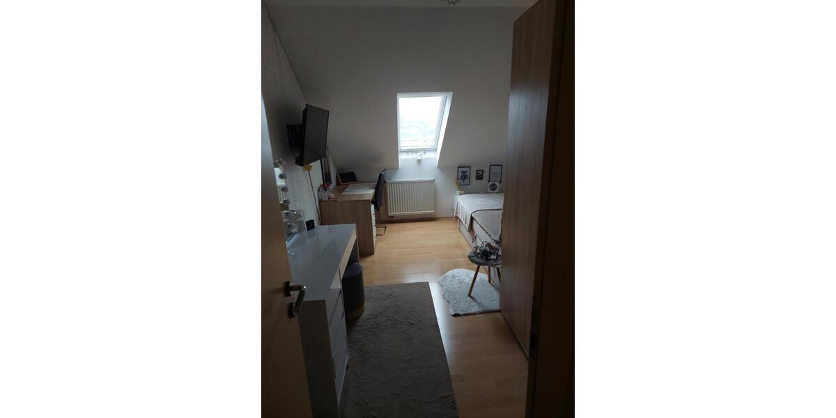 Dachgeschoßwohnung Eisingen - 5 Zimmer, 110 m&sup2;, 349.000&euro; | Angebot:25167487