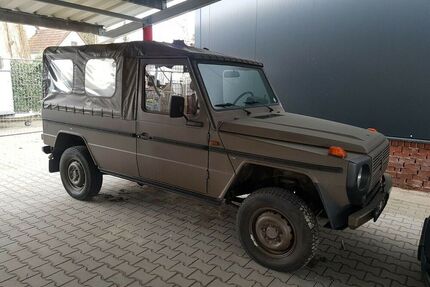 Mercedes G 230