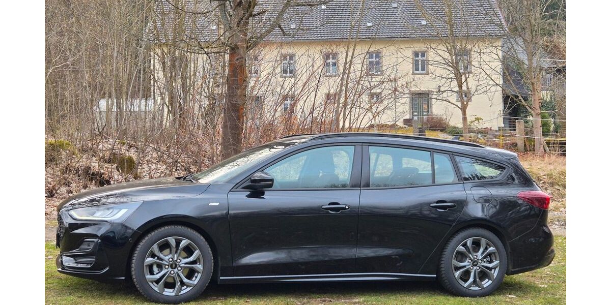 Ford Focus 27.164 km 21.590 &euro; Röslau 95195