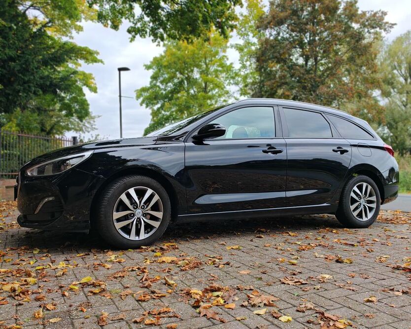 Hyundai i30 93.500 km 10.500 € Nordenham 26954