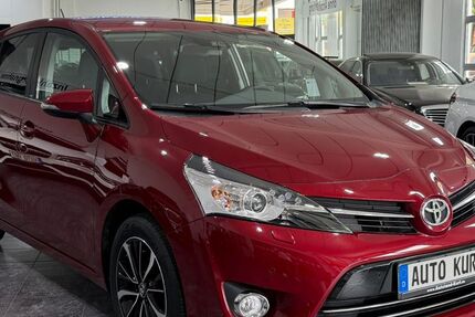 Toyota Verso 48.714 km 16.900 &euro; München 81829